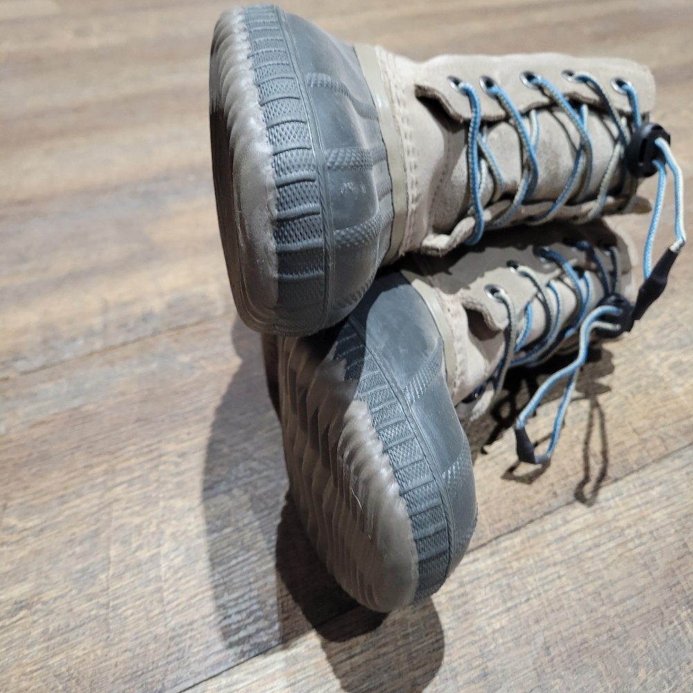 Sorel Winter Boot - Picture 10 of 15